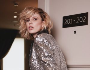 fashion designer template blog featured img 3 300x232.jpg